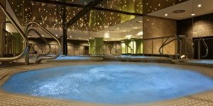 Adina-Hackescher-Markt-Whirlpool_0042-300×1991