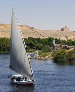 Assuan-Foto-Phoenix-Reisen-243×300