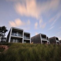 Beach_Rooms__Martinhal_Beach_Resort___Hotel_-300×207