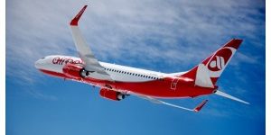 Boeing-B737-800_3-300×205