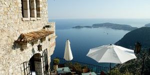 Chateau-EzaTerrace1-300×200-1