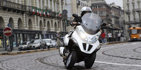DE_Piaggio_Roller_20111