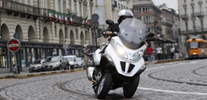 DE_Piaggio_Roller_20111