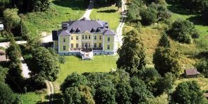 DMV333_91NOVASOL-Ferienhaus-SchlossSchmuggerowDeutschland-1-300×1751