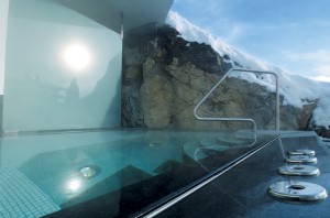 Hotel-Goldener-Berg-Relaxen-im-hoteleigenen-AlpinSpa-Foto-Hotel-Goldener-Berg-300×1981