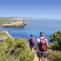 ITS-zu-Fuß-Land-und-Leute-auf-der-Baleareninsel-erkunden-Foto-ITS-300×199