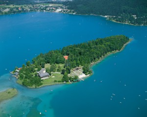 Inselhotel-im-Faaker-See-300×239