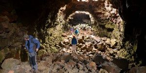 Island-Raufarholshellir-300×198