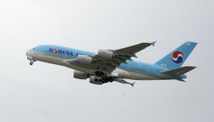 Korean-Air-A-380-Foto-wikipedia-300×171