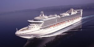 Kreuzt-2013-14-entlang-der-Küsten-Südamerikas-Die-Golden-Princess-Foto-princess-cruises-300×191