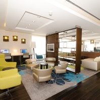 Lobby_des_Courtyard_Aberdeen_Airport_Hotel-300×198