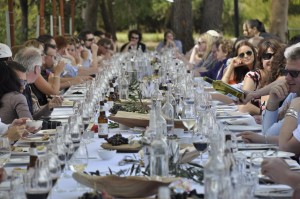 Margaret-River-Wine-Festival_Long_Table_Copyright-Andrew-Halsall-300×199
