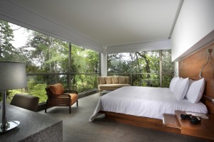 Mashpi-Lodge-Suite-300×200