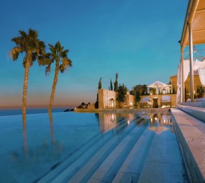Mit-Jahn-Reisen-ins-5-Sterne-Hotel-Bahia-del-Duque-zum-entspannen-Foto-Jahn-Reisen-300×268