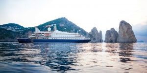 Mit-SeaDream-unterwegs-zu-den-schönsten-Plätzen-im-Mittelmeer-©-SeaDream-Yacht-Club-300×200