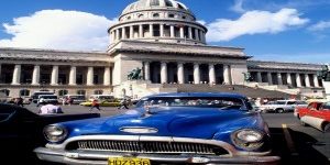 Mit-dem-Oldtimer-nach-Havanna-Die-Karibikinsel-Kuba-zählt-zu-den-Top-TUI-Zielen-bei-Urlaubern-die-individuell-reisen-300×1971