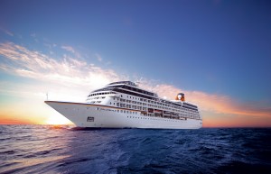 Mit-der-Columbus-2-erweitert-Hapag-Loyd-Kreuzfahrten-sein-Premiumsegment.-Foto-Hapag-Lloyd-Kreuzfahrten-300×193