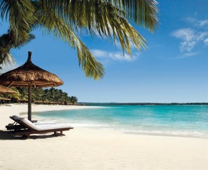 OneOnly-Le-Saint-Géran-_Beach-300×245
