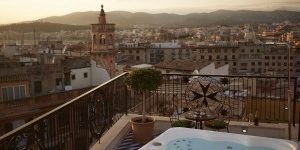 Rooftop-terrace-Island-Suite-300×200