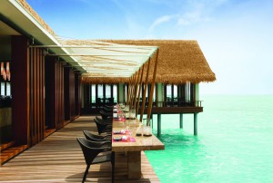 Türkises-Wasser-und-Traumstrände-OneOnly-Reethi-Rah-300×202