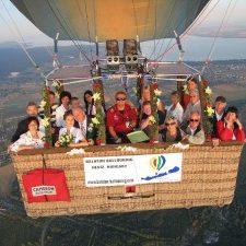 img_17896_hochzeitsgesellschaft_im_hei-300×225