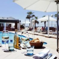 img_8106_genuss_am_pool-300×198