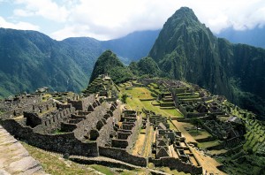 machupicchu-Die-Inka-Stätte-Machu-Picchu-wurde-bereits-2007-in-die-Liste-der-neuen-Weltwunder-gewählt-300×198
