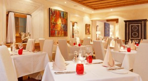 restaurant_mono_art_boutique_hotel_monopol-300×165