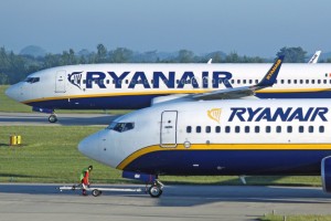 ryanair-boeing-737-8as-neuer-alter-58207-300×200